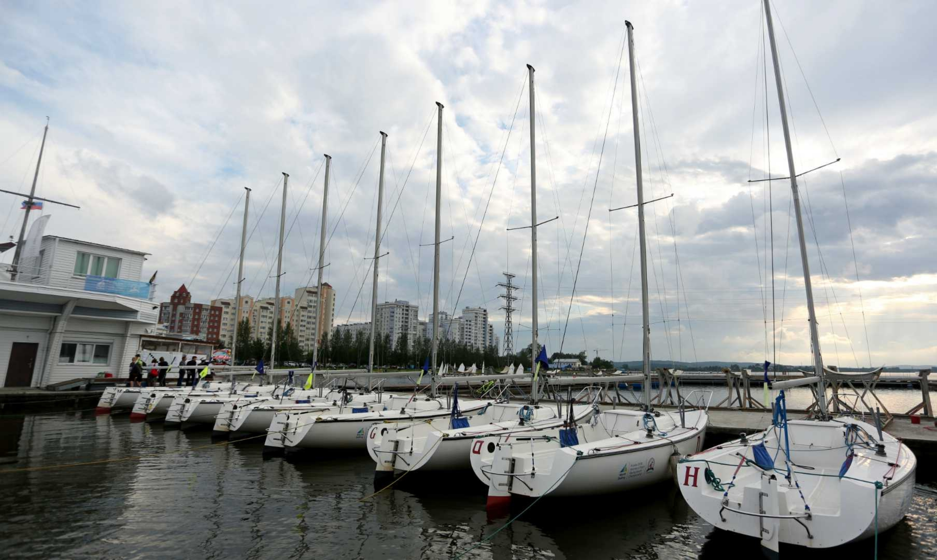 яхта парусная коматек. коматек маяк. яхта коматек екатеринбург. яхт клуб коматек екатеринбург. яхт клуб коматек екатеринбург.